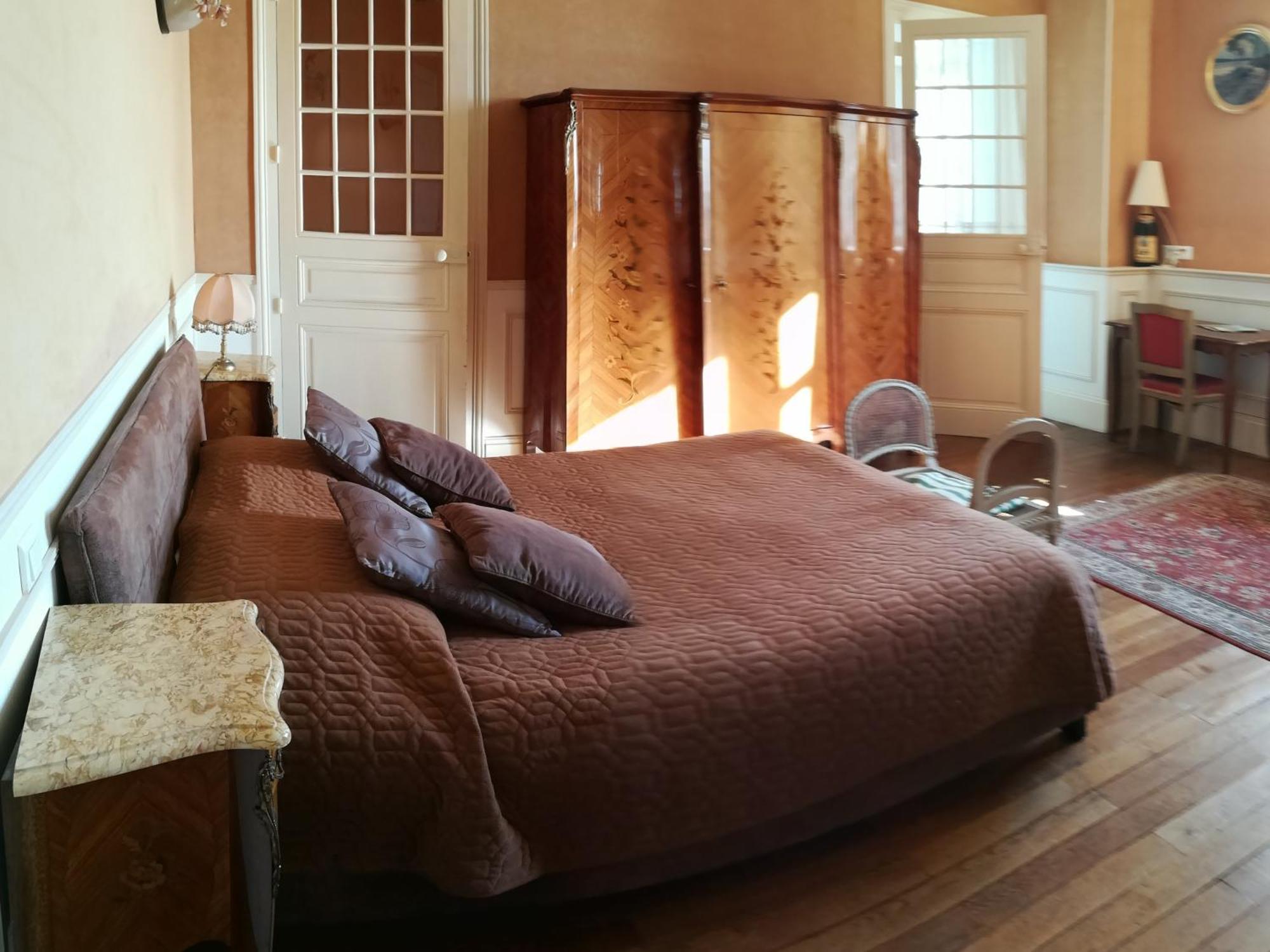Chateau De Saint-Antoine Bonnac-la-Cote Room photo